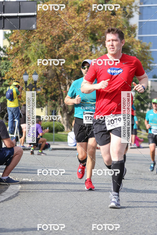 Buy your photos of the eventMeia Maratona Internacional de Curitiba 2018 on Fotop