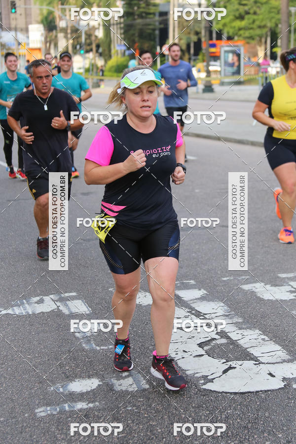 Buy your photos of the eventMeia Maratona Internacional de Curitiba 2018 on Fotop
