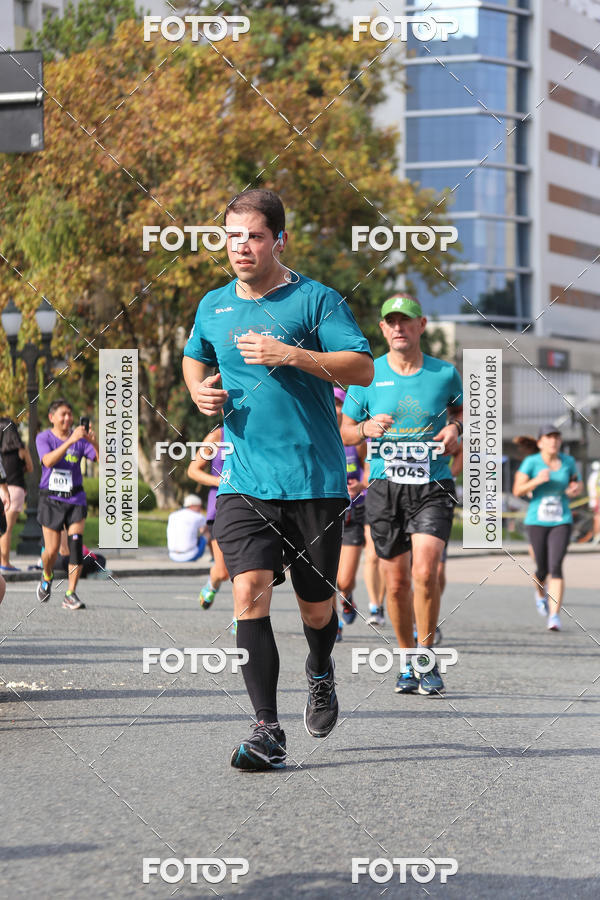 Buy your photos of the eventMeia Maratona Internacional de Curitiba 2018 on Fotop