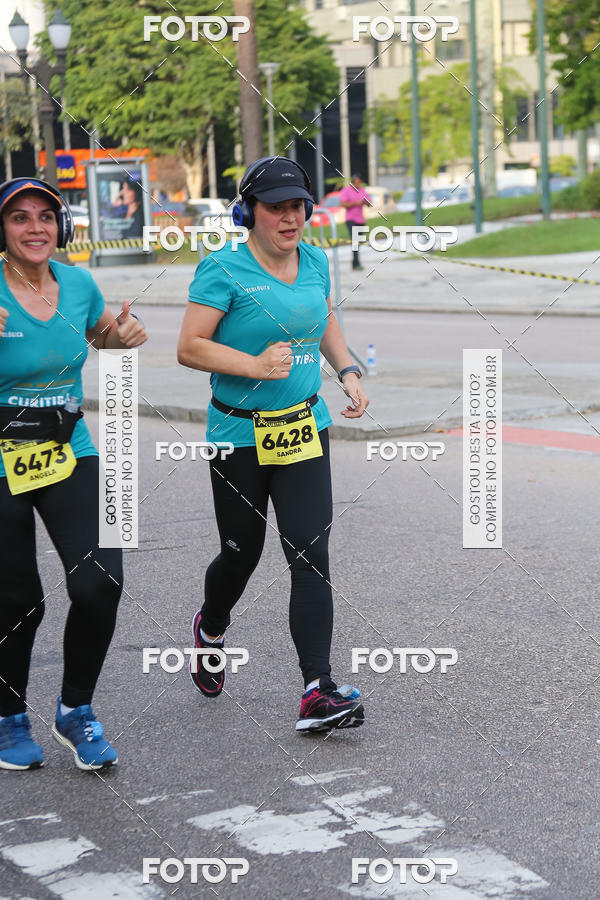 Buy your photos of the eventMeia Maratona Internacional de Curitiba 2018 on Fotop