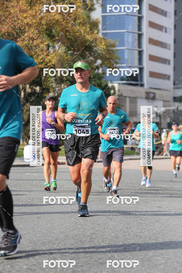 Buy your photos of the eventMeia Maratona Internacional de Curitiba 2018 on Fotop