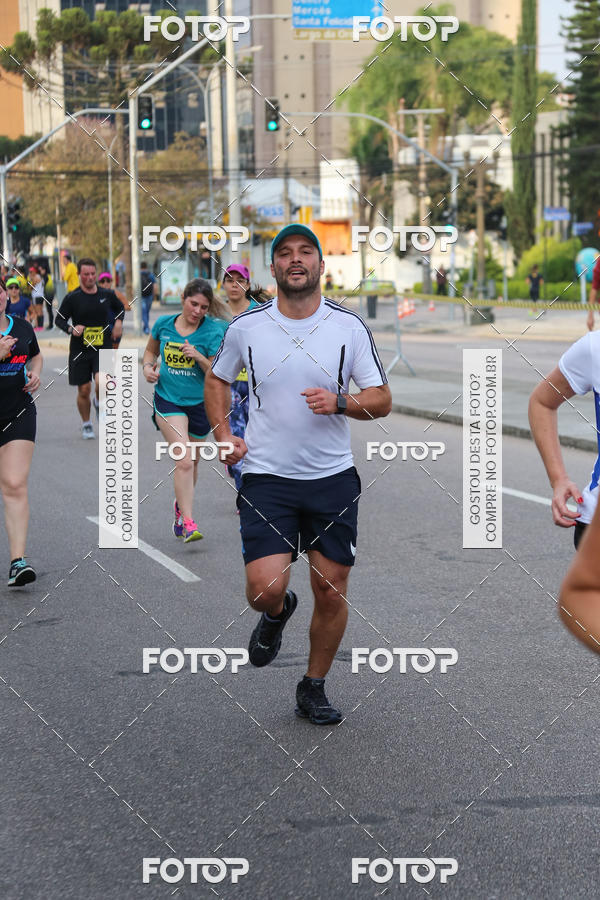 Buy your photos of the eventMeia Maratona Internacional de Curitiba 2018 on Fotop