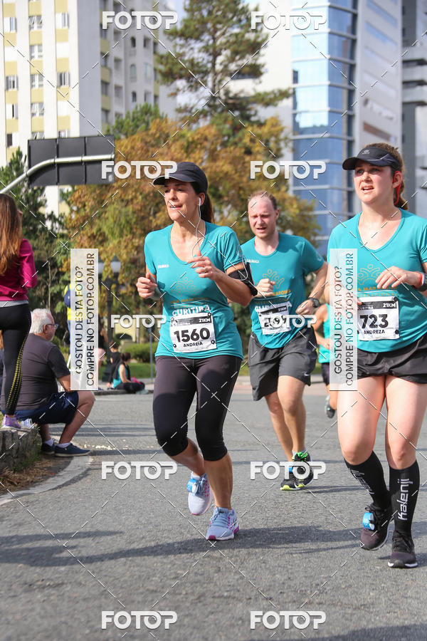 Buy your photos of the eventMeia Maratona Internacional de Curitiba 2018 on Fotop