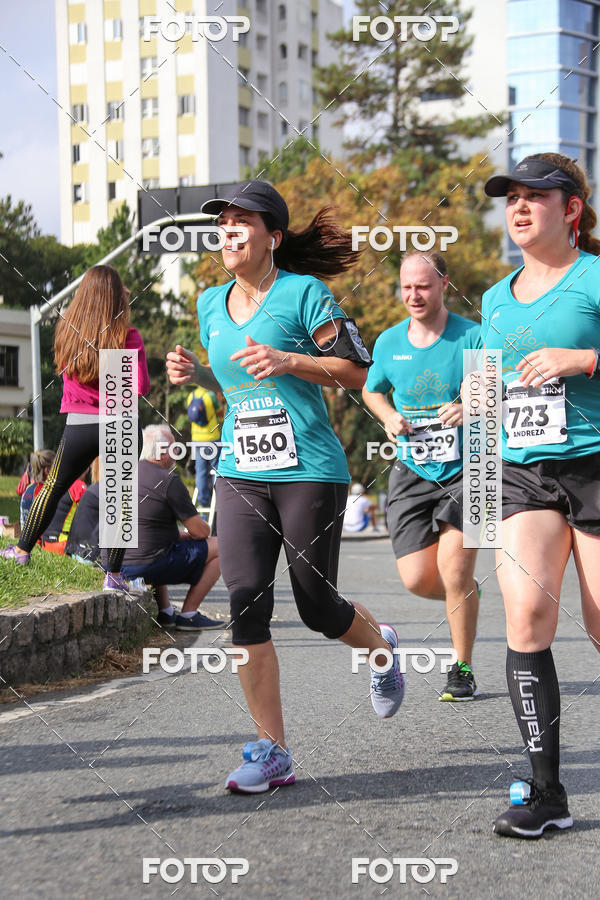 Buy your photos of the eventMeia Maratona Internacional de Curitiba 2018 on Fotop