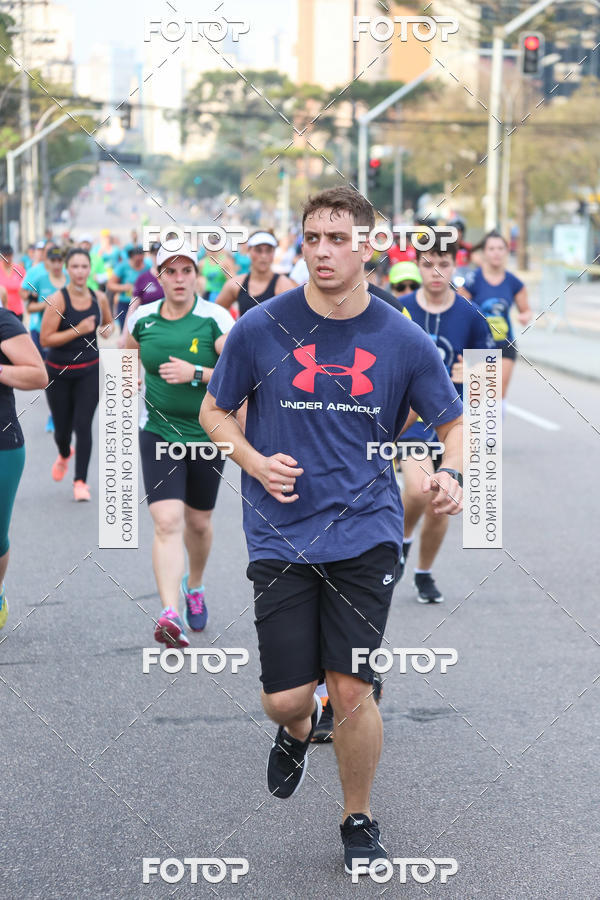 Buy your photos of the eventMeia Maratona Internacional de Curitiba 2018 on Fotop