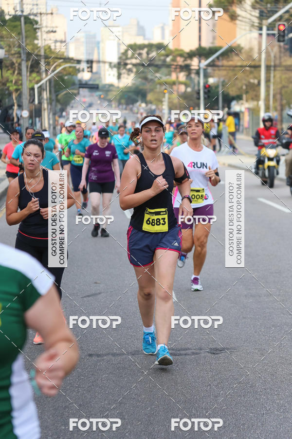 Buy your photos of the eventMeia Maratona Internacional de Curitiba 2018 on Fotop