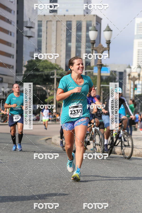 Buy your photos of the eventMeia Maratona Internacional de Curitiba 2018 on Fotop