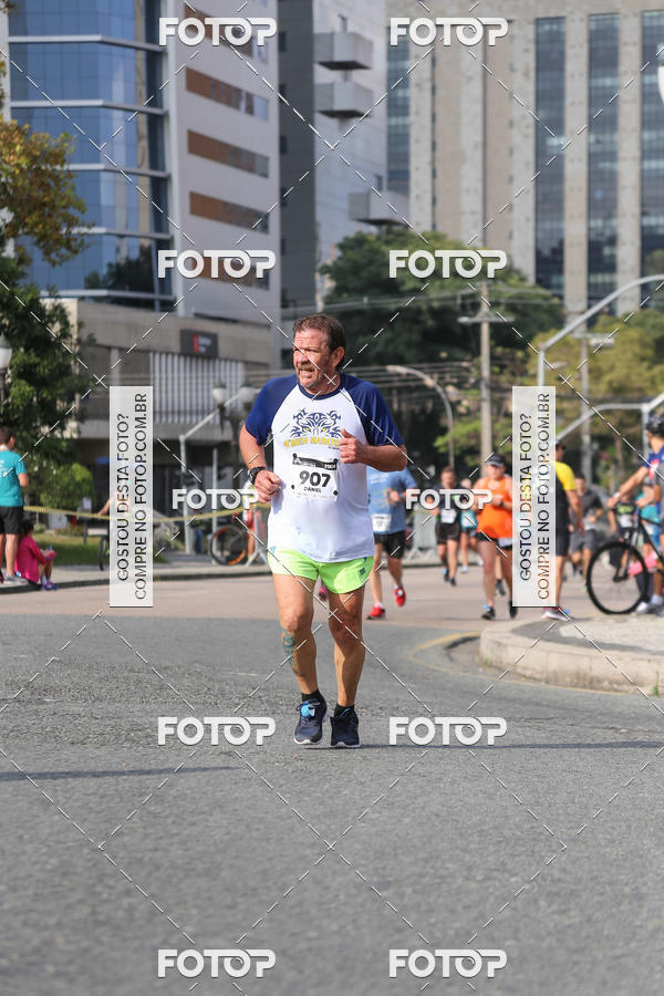 Buy your photos of the eventMeia Maratona Internacional de Curitiba 2018 on Fotop