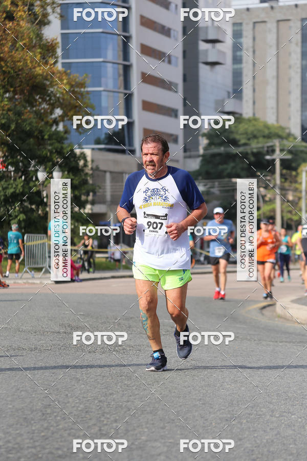 Buy your photos of the eventMeia Maratona Internacional de Curitiba 2018 on Fotop