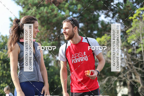 Buy your photos of the eventMeia Maratona Internacional de Curitiba 2018 on Fotop