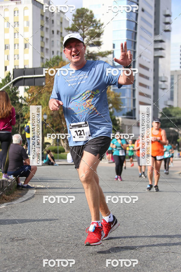 Buy your photos of the eventMeia Maratona Internacional de Curitiba 2018 on Fotop