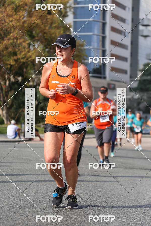 Buy your photos of the eventMeia Maratona Internacional de Curitiba 2018 on Fotop