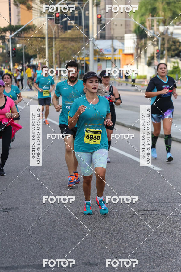 Buy your photos of the eventMeia Maratona Internacional de Curitiba 2018 on Fotop