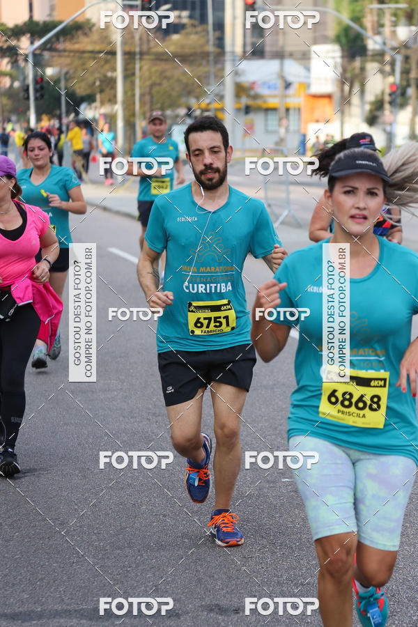 Buy your photos of the eventMeia Maratona Internacional de Curitiba 2018 on Fotop