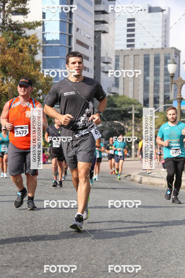 Buy your photos of the eventMeia Maratona Internacional de Curitiba 2018 on Fotop