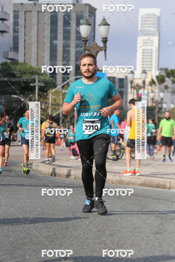 Buy your photos of the eventMeia Maratona Internacional de Curitiba 2018 on Fotop