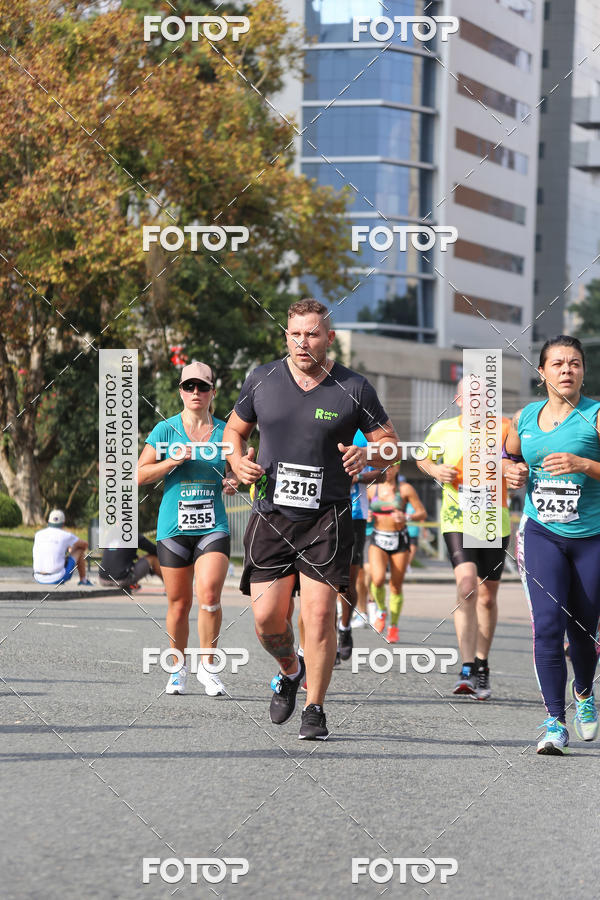 Buy your photos of the eventMeia Maratona Internacional de Curitiba 2018 on Fotop
