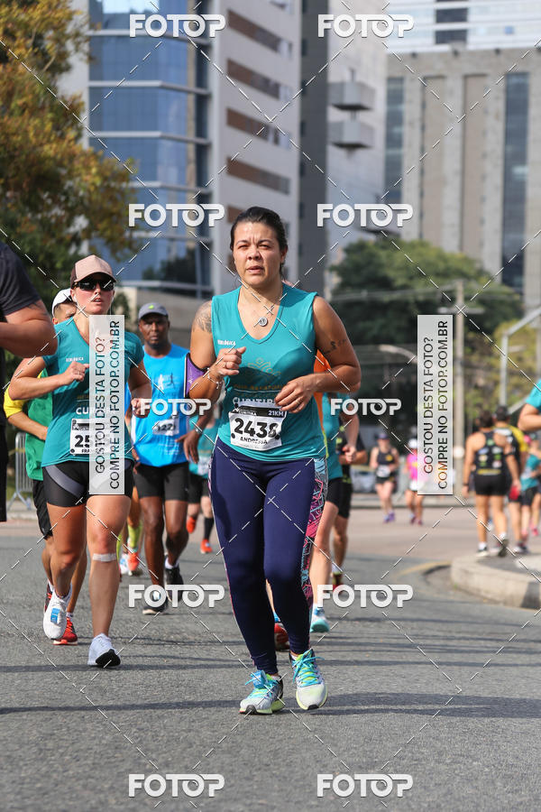 Buy your photos of the eventMeia Maratona Internacional de Curitiba 2018 on Fotop