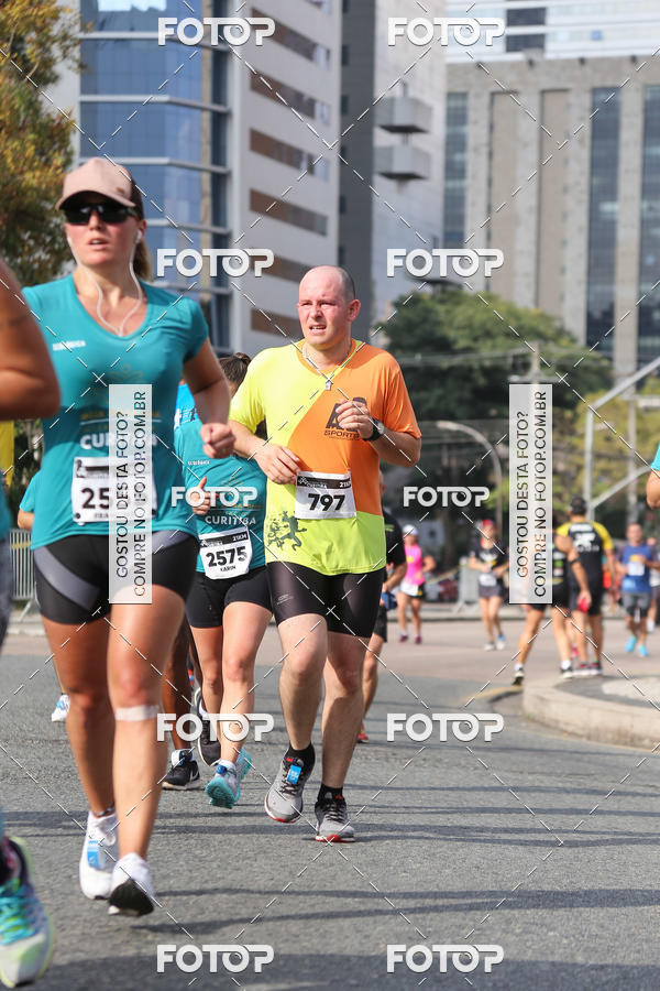Buy your photos of the eventMeia Maratona Internacional de Curitiba 2018 on Fotop
