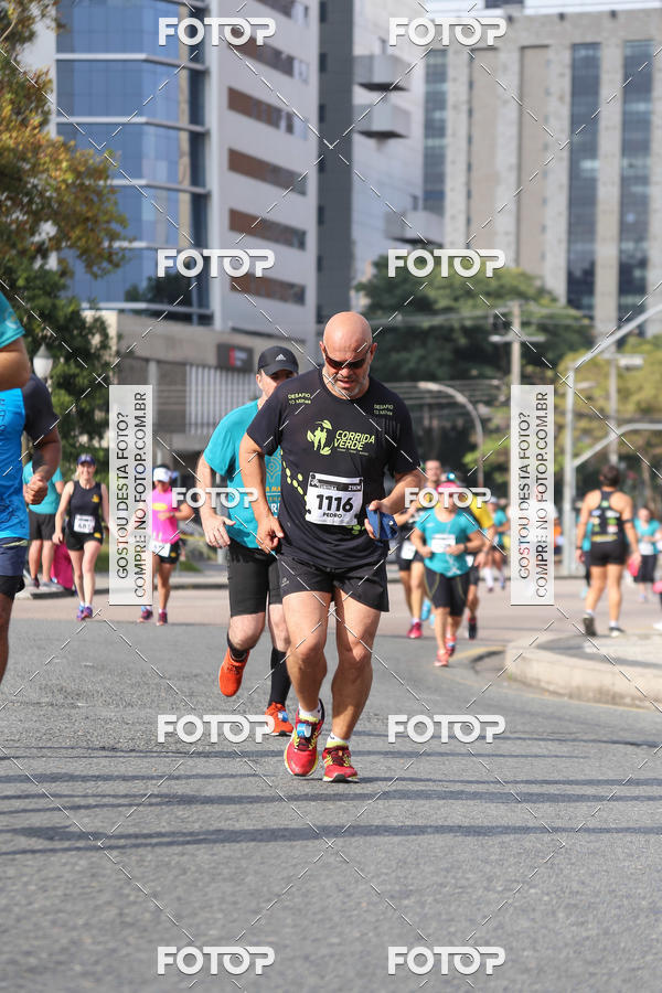 Buy your photos of the eventMeia Maratona Internacional de Curitiba 2018 on Fotop