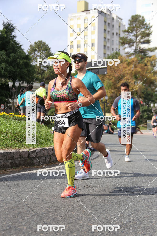 Buy your photos of the eventMeia Maratona Internacional de Curitiba 2018 on Fotop