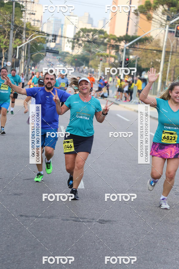 Buy your photos of the eventMeia Maratona Internacional de Curitiba 2018 on Fotop