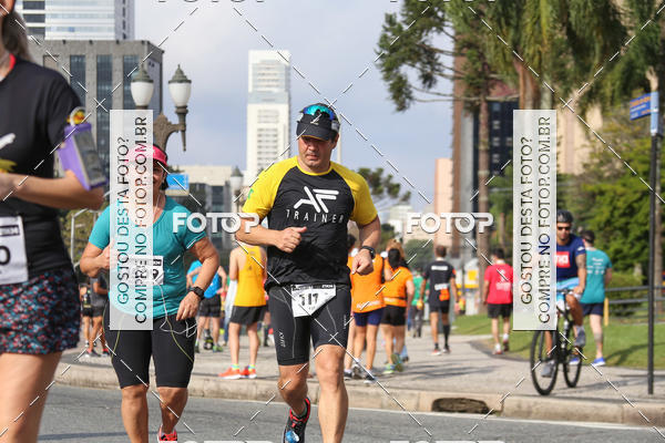 Buy your photos of the eventMeia Maratona Internacional de Curitiba 2018 on Fotop
