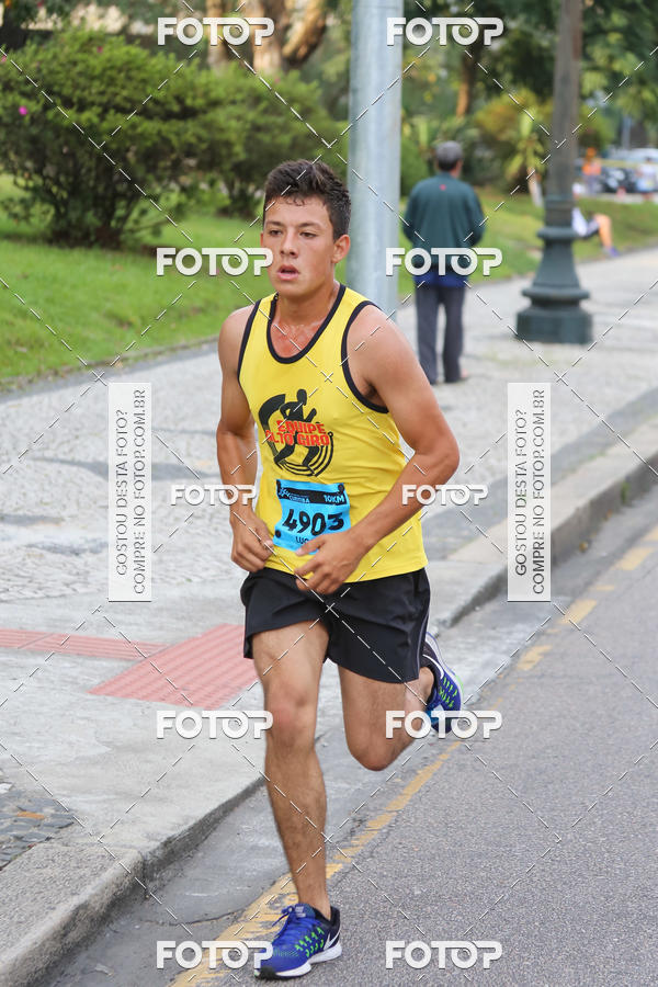 Buy your photos of the eventMeia Maratona Internacional de Curitiba 2018 on Fotop
