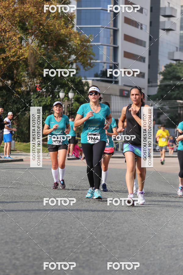 Buy your photos of the eventMeia Maratona Internacional de Curitiba 2018 on Fotop