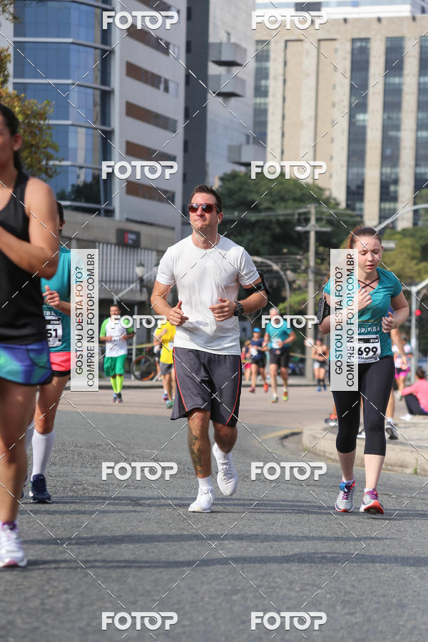 Buy your photos of the eventMeia Maratona Internacional de Curitiba 2018 on Fotop