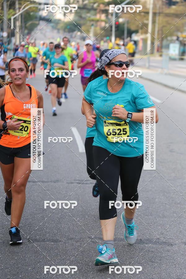 Buy your photos of the eventMeia Maratona Internacional de Curitiba 2018 on Fotop