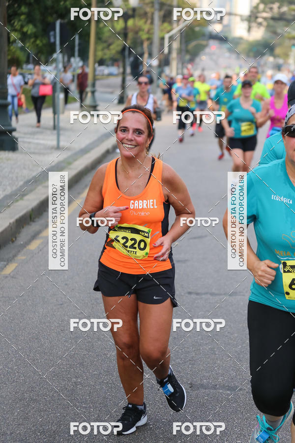 Buy your photos of the eventMeia Maratona Internacional de Curitiba 2018 on Fotop