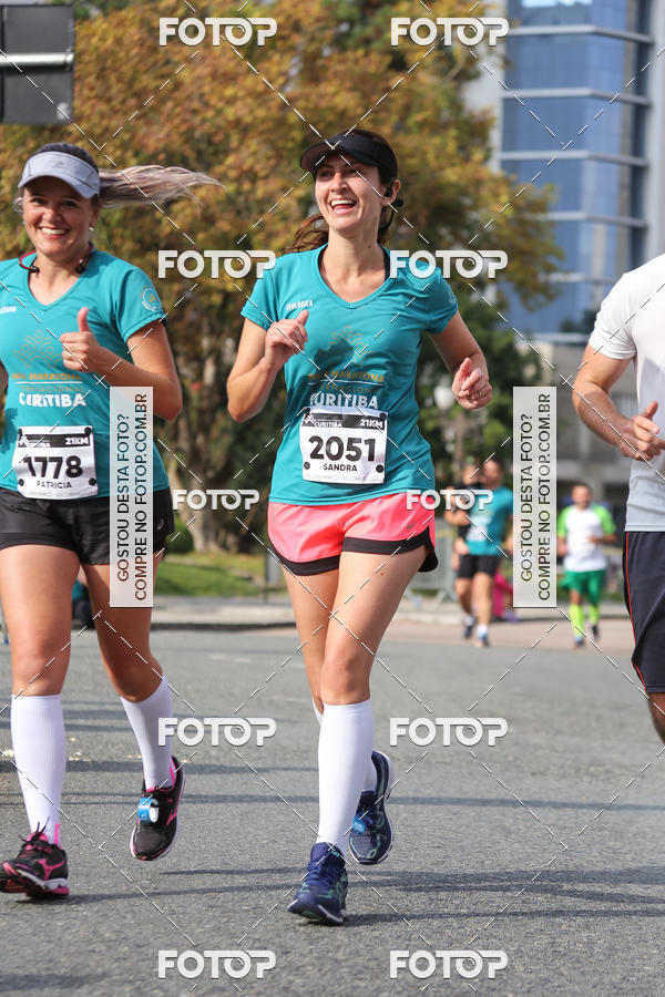Buy your photos of the eventMeia Maratona Internacional de Curitiba 2018 on Fotop