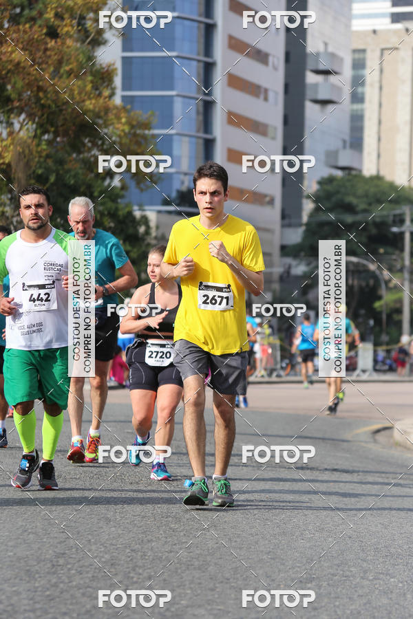 Buy your photos of the eventMeia Maratona Internacional de Curitiba 2018 on Fotop