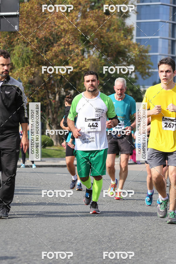 Buy your photos of the eventMeia Maratona Internacional de Curitiba 2018 on Fotop