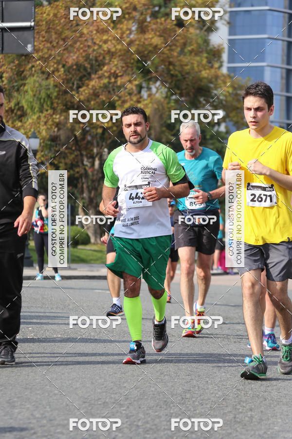 Buy your photos of the eventMeia Maratona Internacional de Curitiba 2018 on Fotop