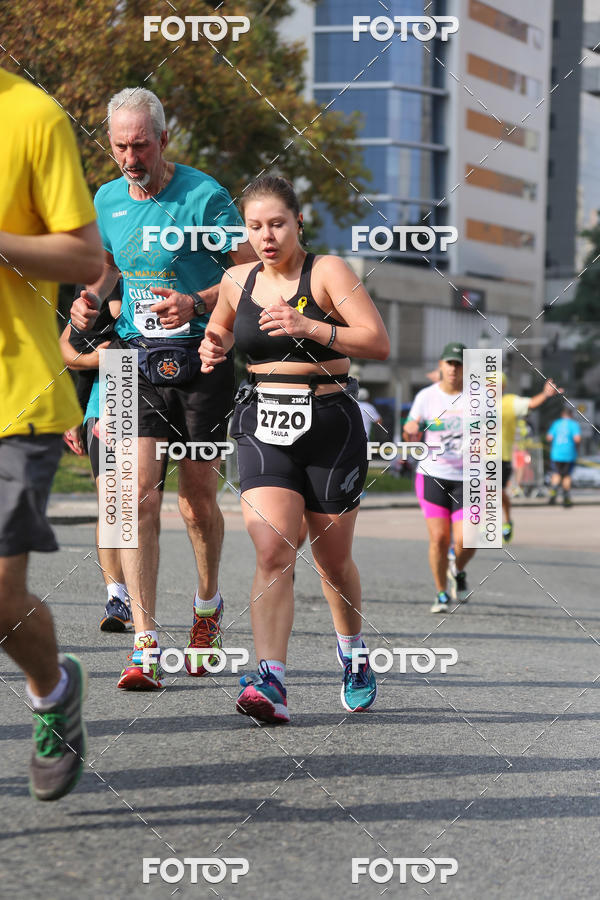 Buy your photos of the eventMeia Maratona Internacional de Curitiba 2018 on Fotop