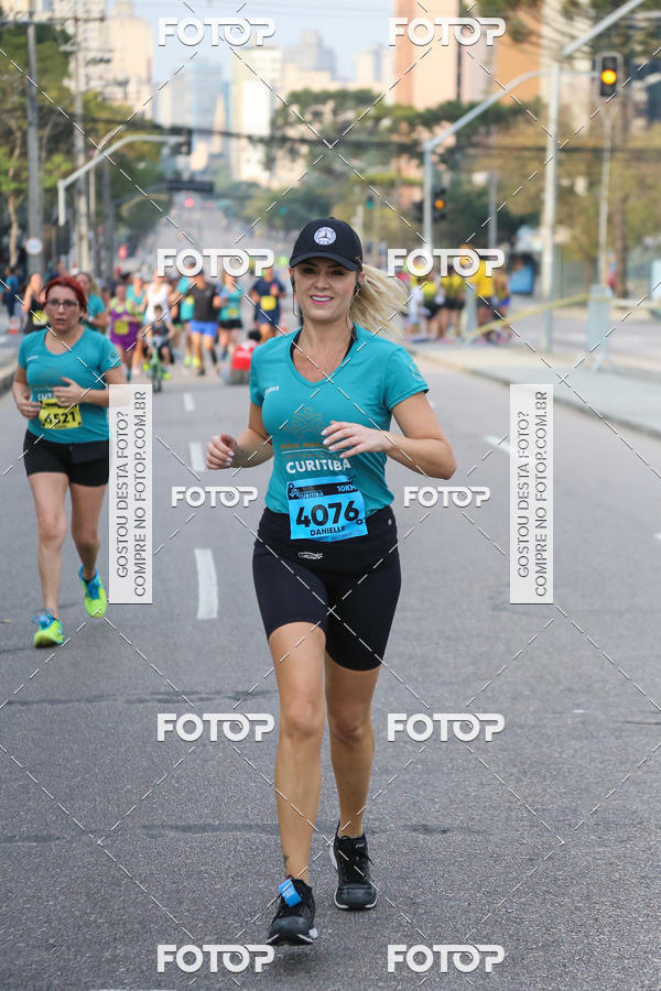 Buy your photos of the eventMeia Maratona Internacional de Curitiba 2018 on Fotop