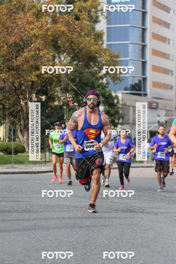 Buy your photos of the eventMeia Maratona Internacional de Curitiba 2018 on Fotop