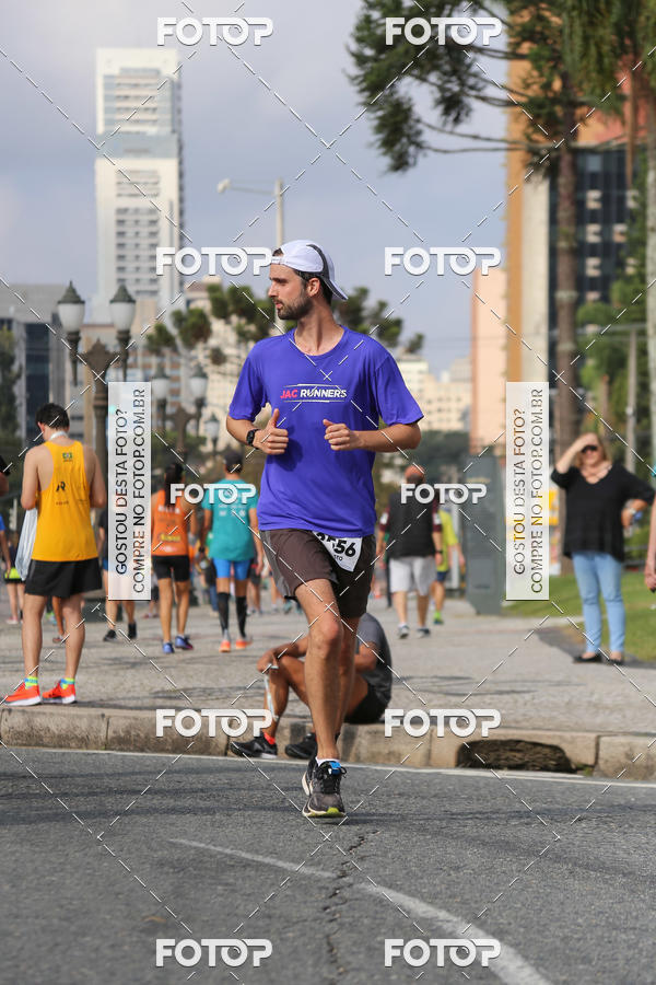 Buy your photos of the eventMeia Maratona Internacional de Curitiba 2018 on Fotop