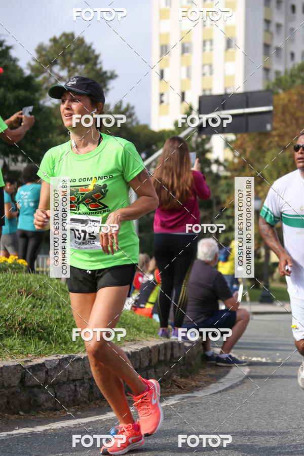 Buy your photos of the eventMeia Maratona Internacional de Curitiba 2018 on Fotop