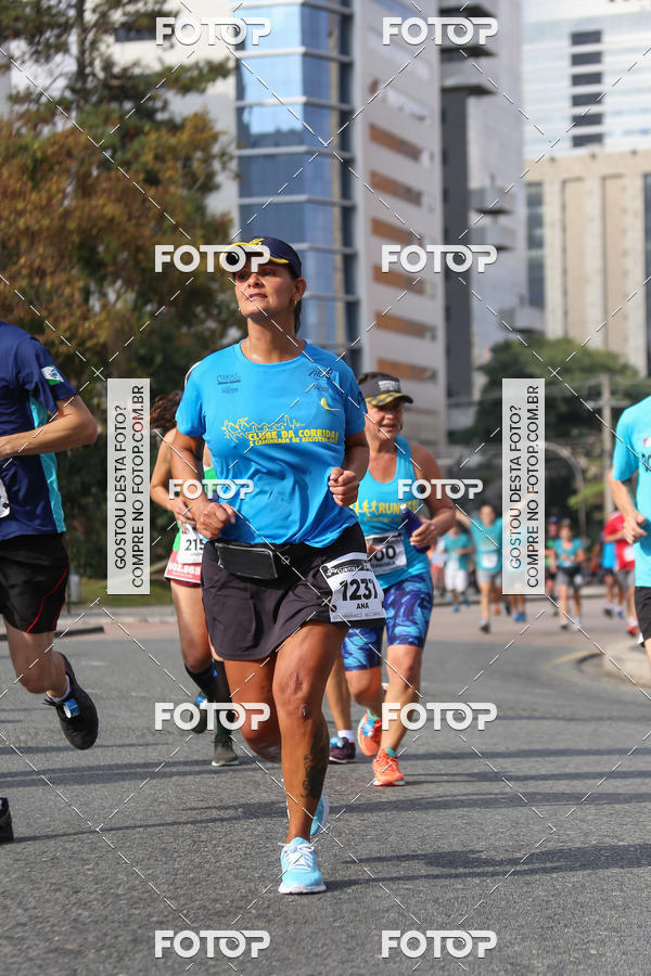 Buy your photos of the eventMeia Maratona Internacional de Curitiba 2018 on Fotop