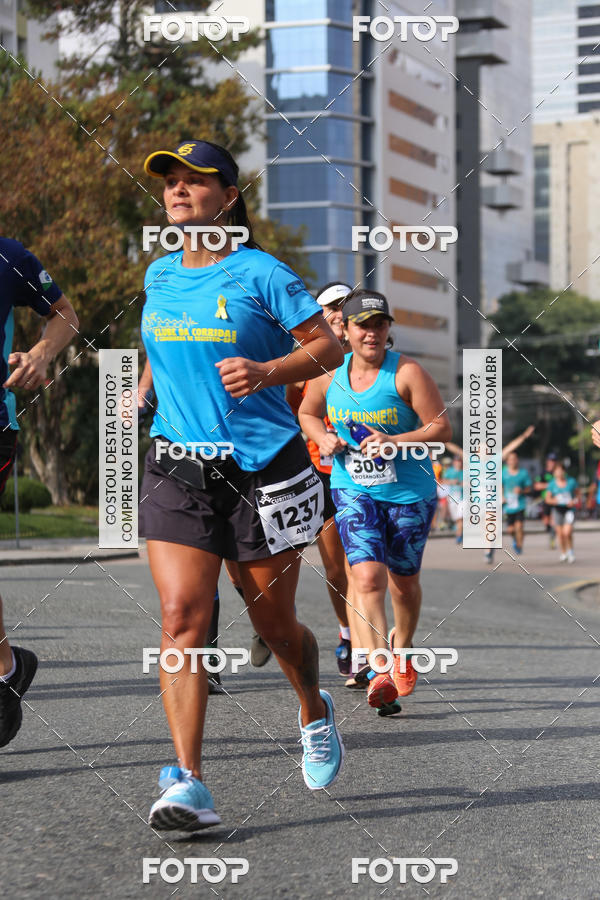 Buy your photos of the eventMeia Maratona Internacional de Curitiba 2018 on Fotop