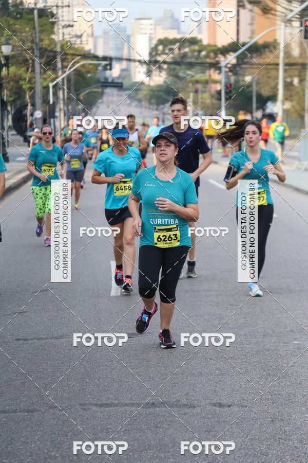 Buy your photos of the eventMeia Maratona Internacional de Curitiba 2018 on Fotop