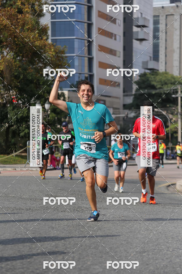 Buy your photos of the eventMeia Maratona Internacional de Curitiba 2018 on Fotop