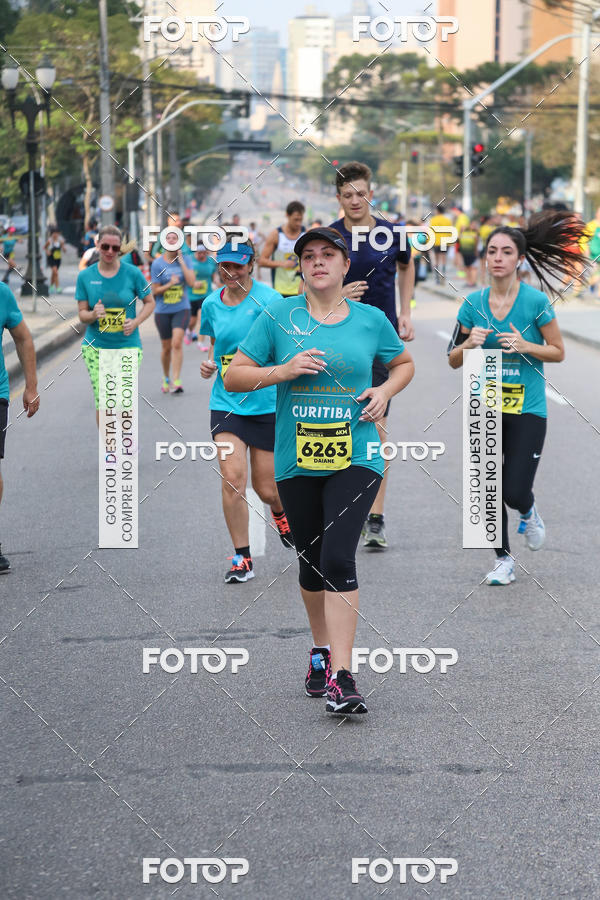 Buy your photos of the eventMeia Maratona Internacional de Curitiba 2018 on Fotop