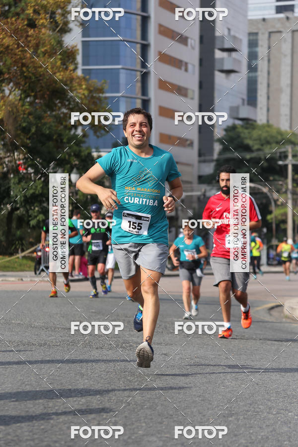 Buy your photos of the eventMeia Maratona Internacional de Curitiba 2018 on Fotop