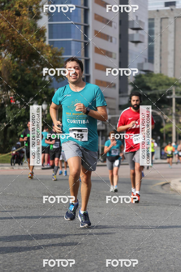 Buy your photos of the eventMeia Maratona Internacional de Curitiba 2018 on Fotop