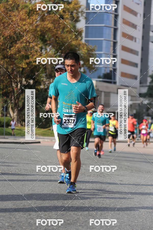 Buy your photos of the eventMeia Maratona Internacional de Curitiba 2018 on Fotop