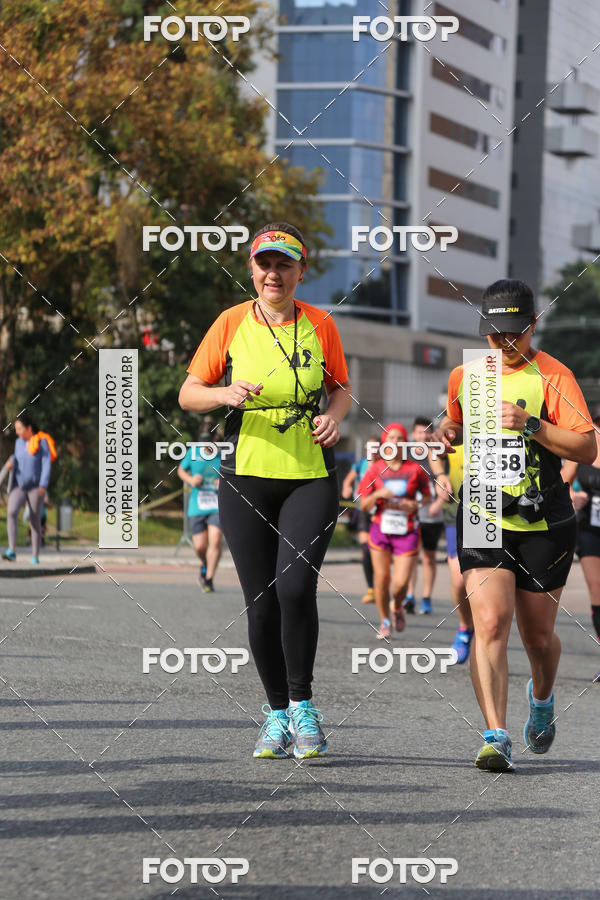Buy your photos of the eventMeia Maratona Internacional de Curitiba 2018 on Fotop